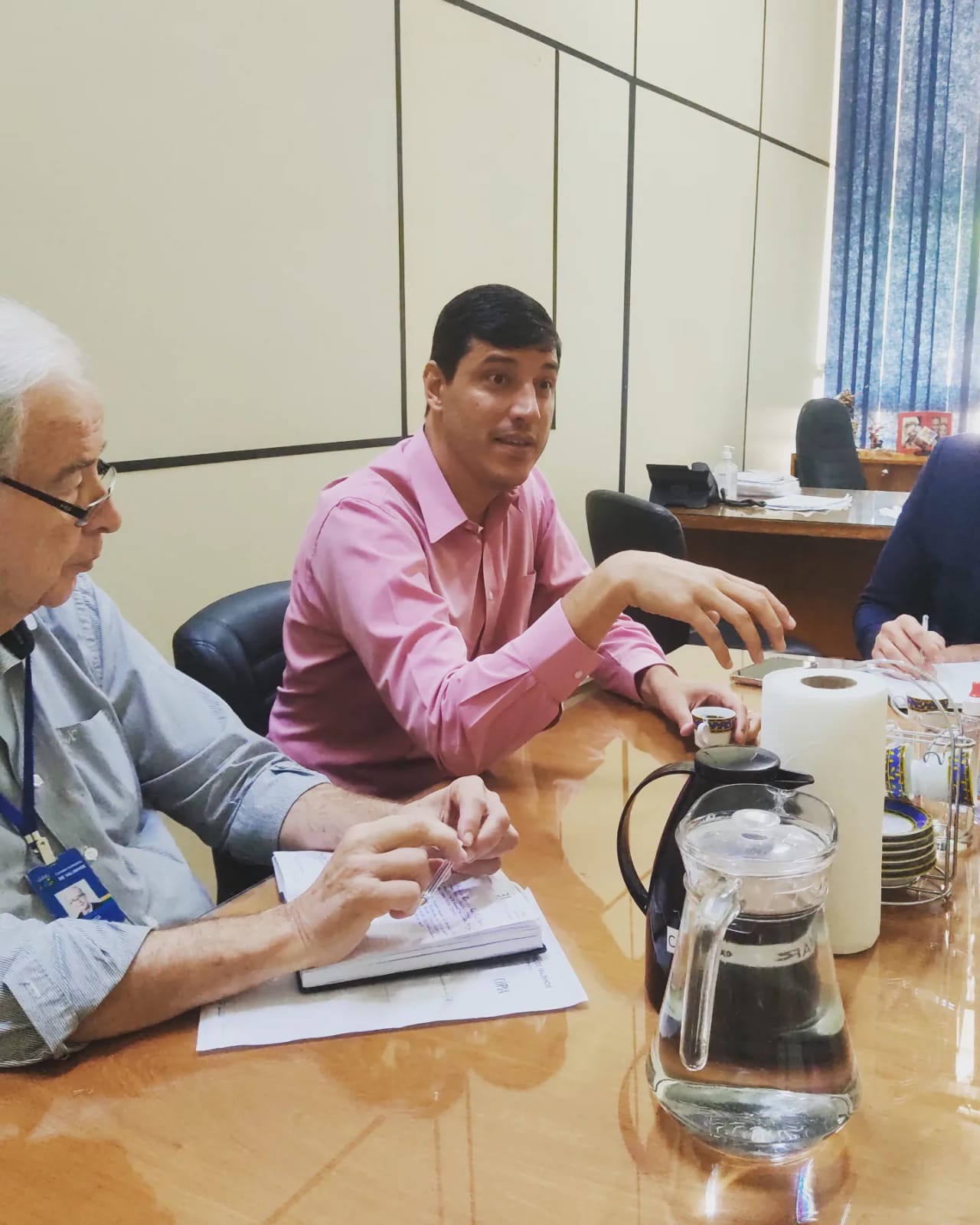 Reunião sobre turismo em valinhos